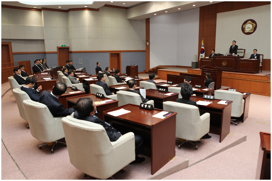제235회 강릉시의회 임시회 제2차 본회의(2014.04.18) 대표이미지