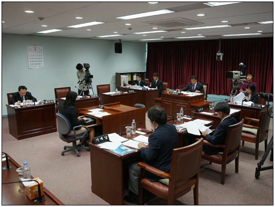 제218회 강릉시의회 임시회 산업건설위원회(2011.09.21) 대표이미지
