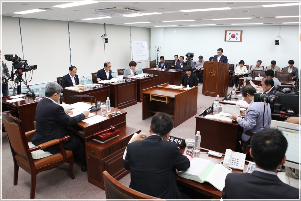 제252회 강릉시의회 임시회 산업건설위원회(2016.05.30) 대표이미지