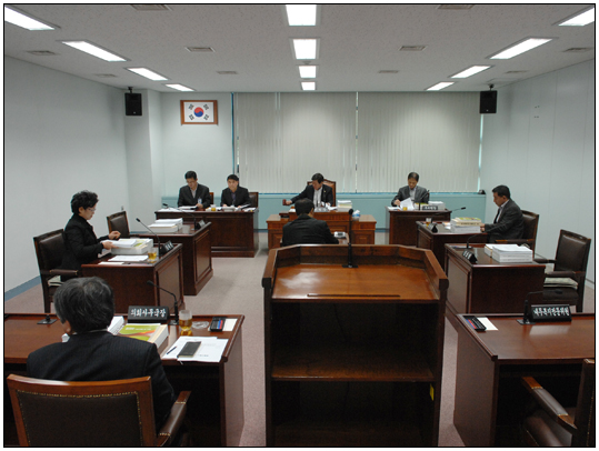 제226회 강릉시의회 임시회 폐회중 운영위원회(2012.11.20) 대표이미지