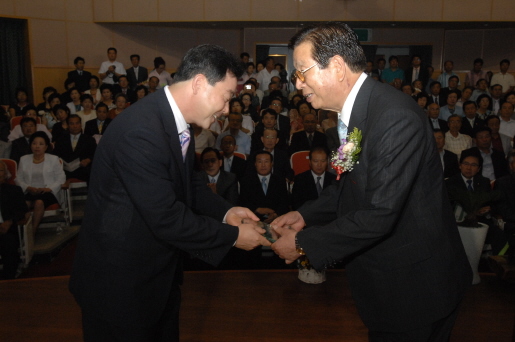 정호돈 강릉시문화원장 퇴임식 참석(2007.8.23) 대표이미지
