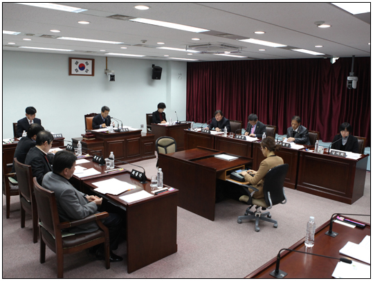 제233회 강릉시의회 제2차 정례회 내무복지위원회(2013.11.27) 대표이미지