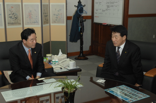 신임 문부춘 부시장 의회 방문(2007.11.14) 대표이미지