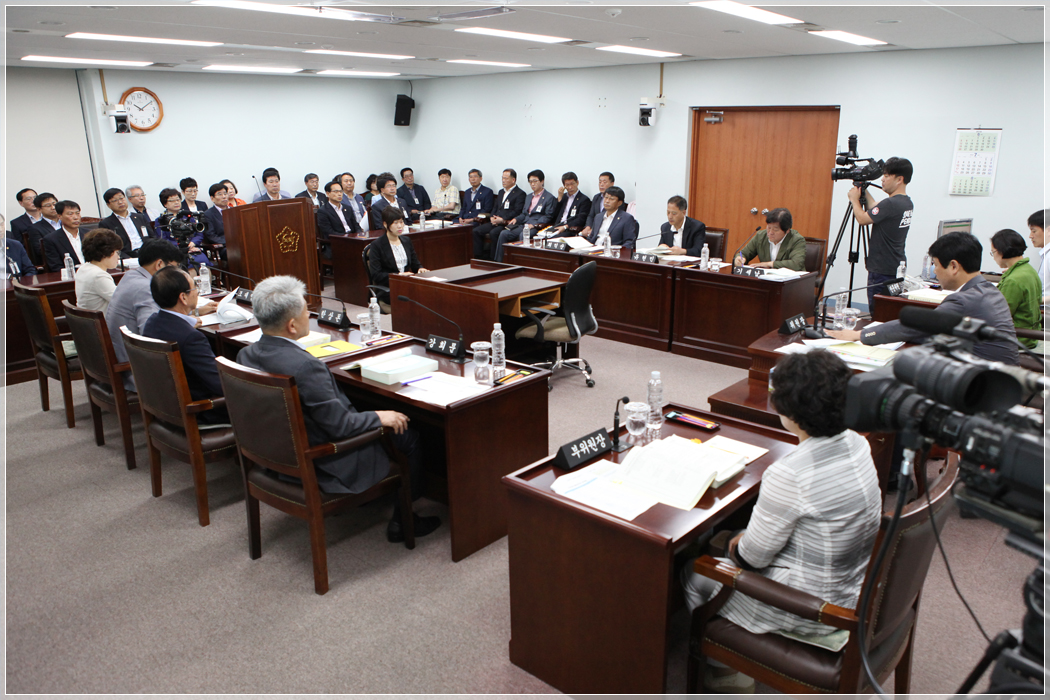 제253회 강릉시의회 제1차 정례회 내무복지위원회 행정사무감사(2016.07.12) 대표이미지