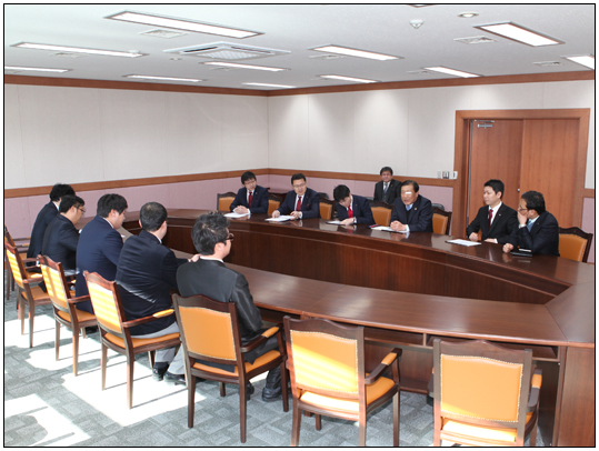 강릉청년회의소 신규회장단 접견(2012.02.07) 대표이미지