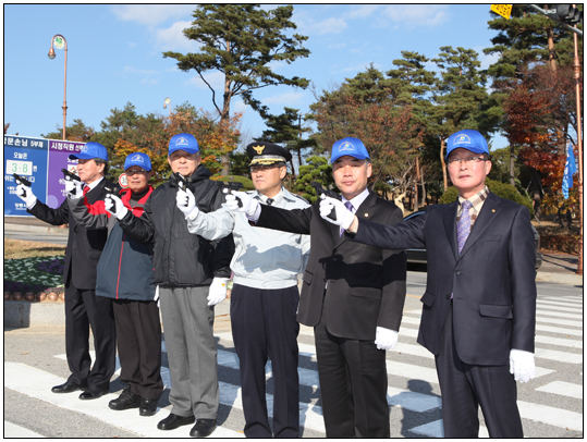 제22회 강원역전마라톤대회(2013.11.13) 대표이미지