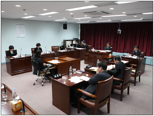 제220회 강릉시의회 제2차 정례회 제2차 예산결산특별위원회(2011.12.26) 대표이미지