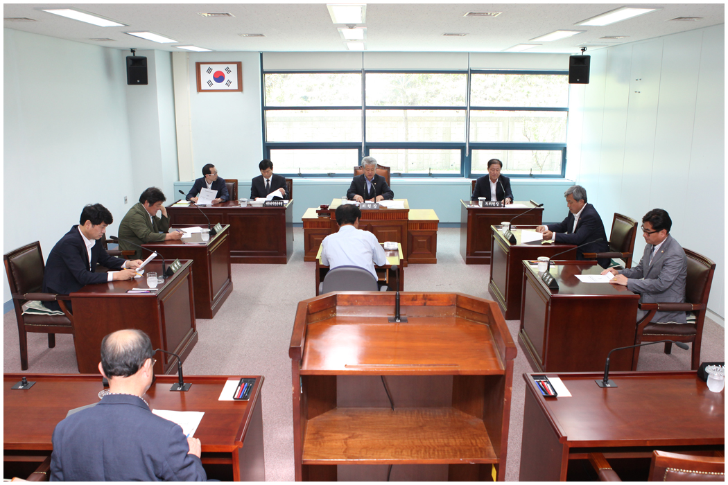 제240회 강릉시의회 제1차 정례회 제2차 운영위원회(2014.09.11) 대표이미지