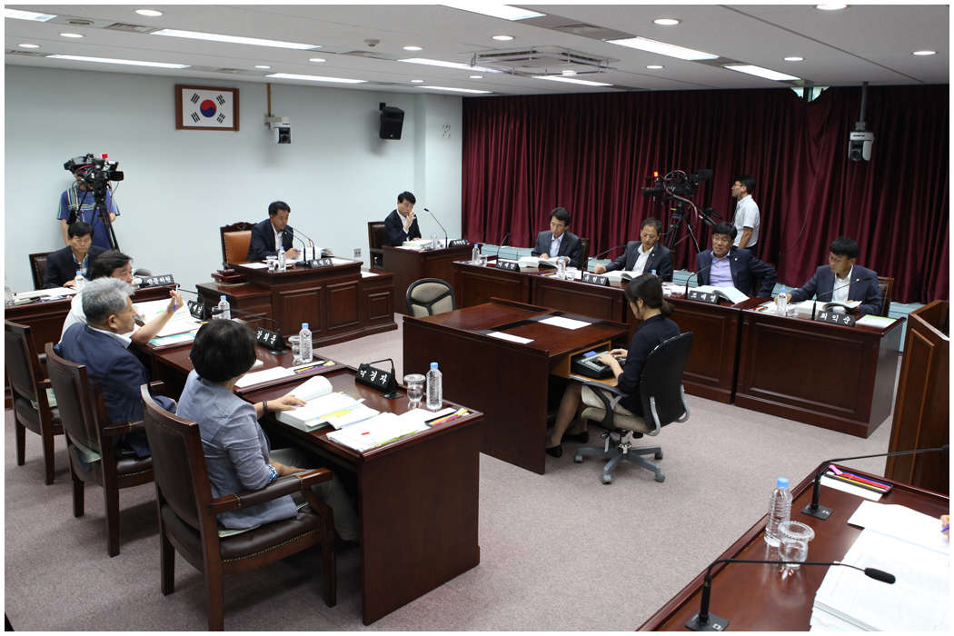 제240회 강릉시의회 제1차 정례회 내무복지위원회 행정사무감사(2014.09.17) 대표이미지
