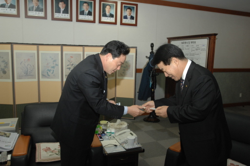 신임 문부춘 부시장 의회 방문(2007.11.14) 대표이미지