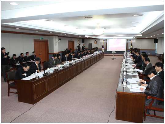 강릉원주대학교 총장과의 간담회(2012.03.12) 대표이미지