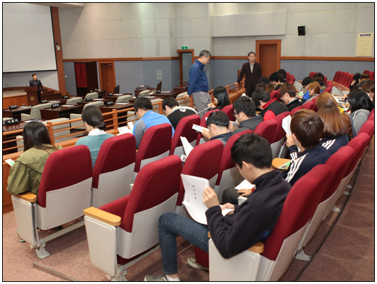 상지영서대학교 행정과 학생 시의회 방문(2013.10.24) 대표이미지