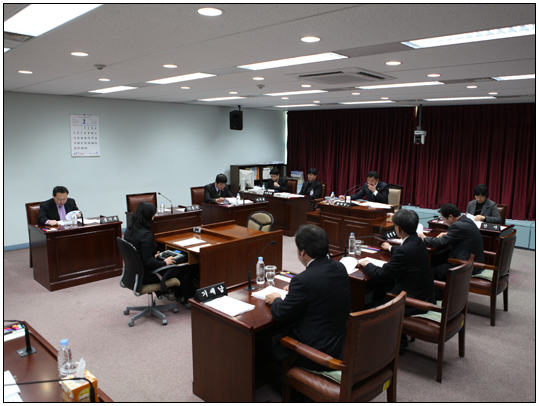 제221회 강릉시의회 임시회 산업건설위원회(2012.02.01) 대표이미지