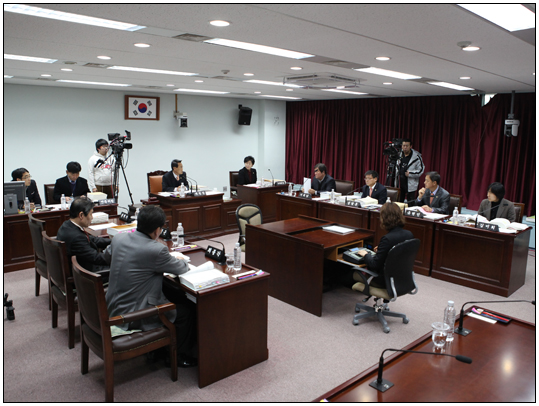 제233회 강릉시의회 제2차 정례회 내무복지위원회(2013.12.05) 대표이미지