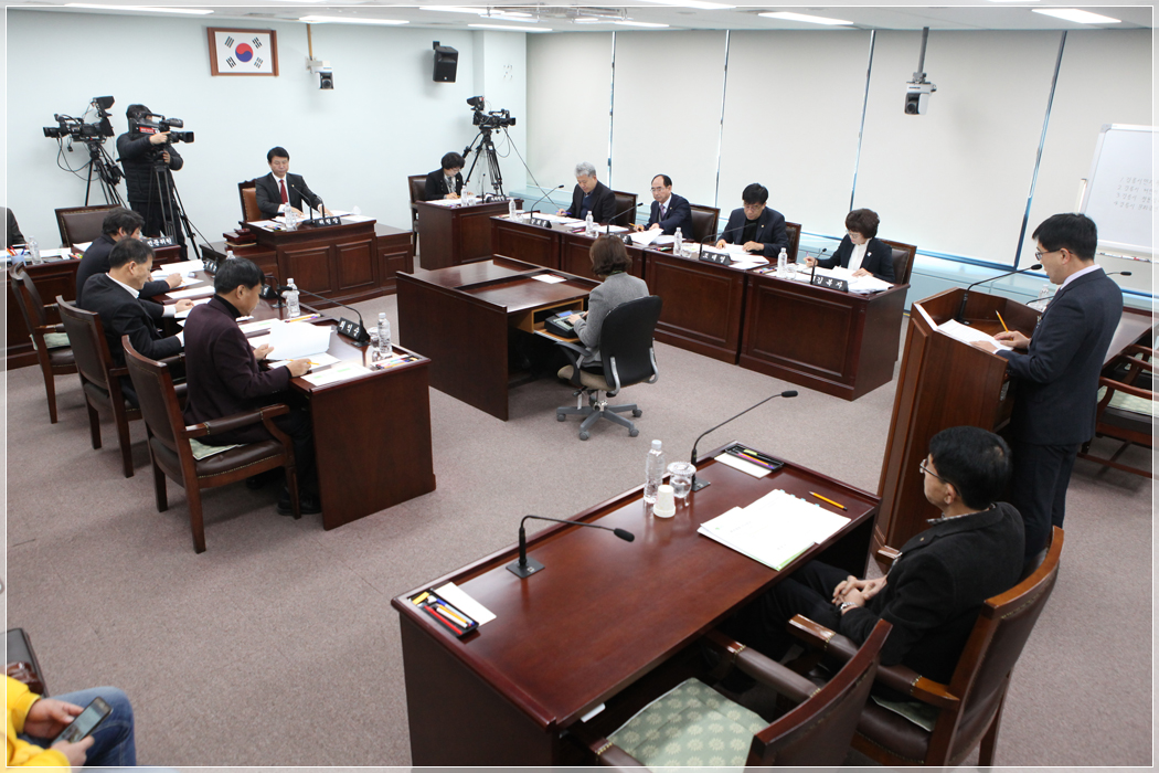 제257회 강릉시의회 임시회 내무복지위원회(2017.01.17.) 대표이미지