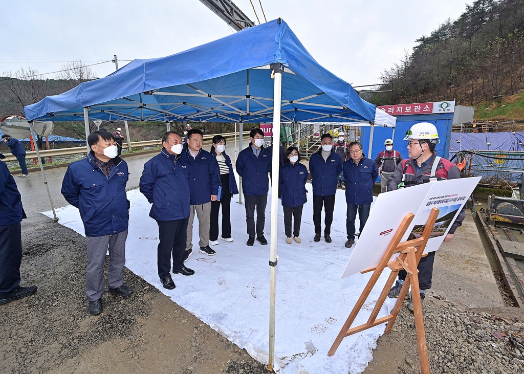 11월29일 제305회 강릉시의회 제2차 정례회 산업위원회 현장방문 이미지(15)