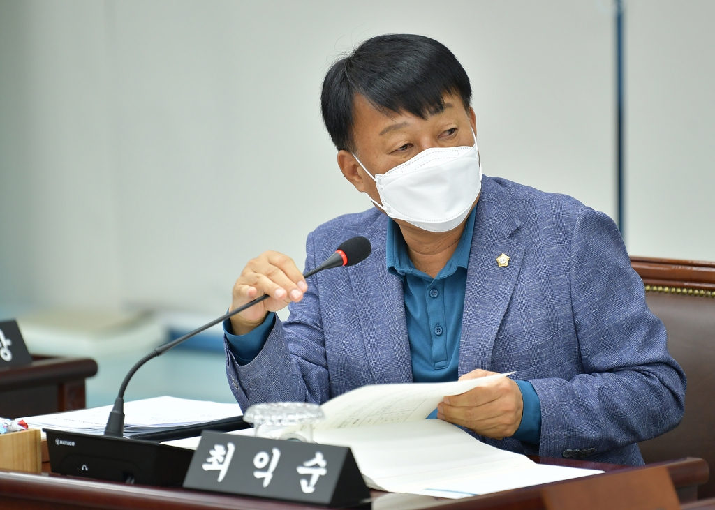 9월15일 제303회 강릉시의회 제1차 정례회 산업위원회 행정사무감사 3일차 이미지(5)