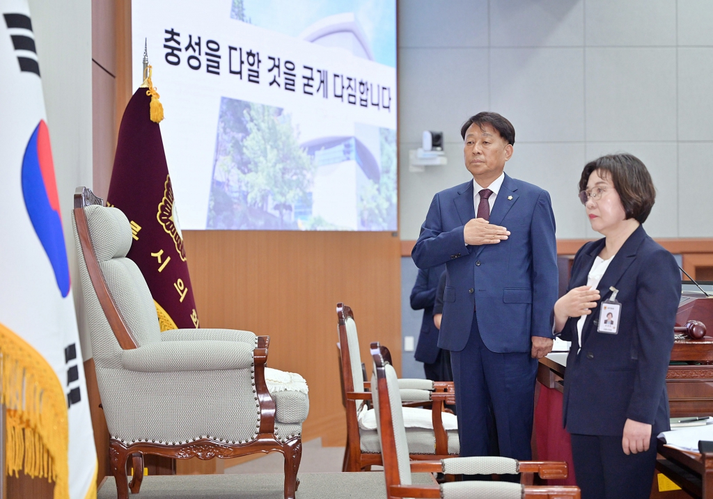 6월10일 제323회 강릉시의회 정례회 제1차 본회의 이미지(3)