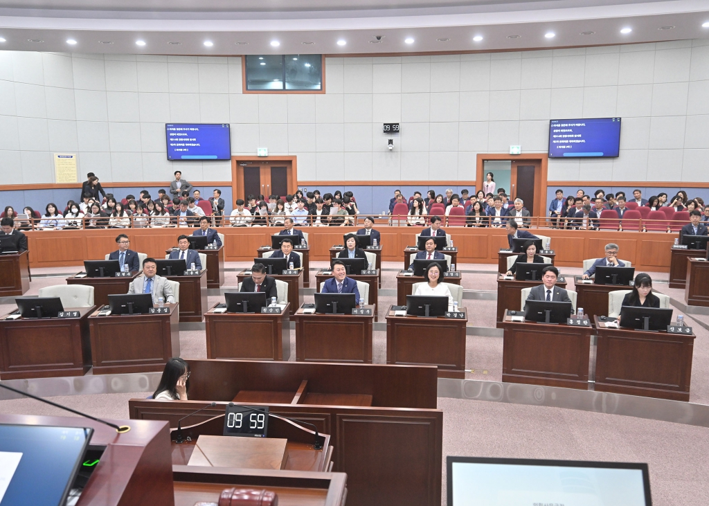 5월24일 제314회 강릉시의회 임시회 제2차 본회의 이미지(2)