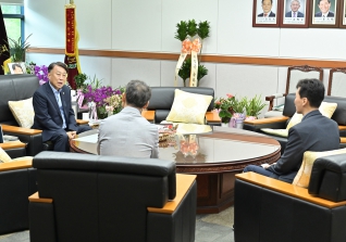 7월10일 국민건강보험공단 강릉시사장 접견 대표이미지
