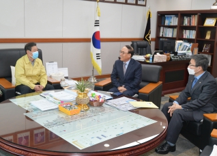 강원도체육회장(양희구) 접견 대표이미지