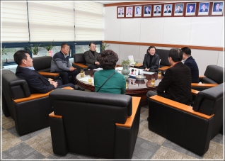 (2019.02.18.) 강릉시이통반장연합회장단 접견 대표이미지
