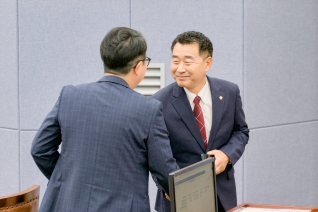 6월16일 제329회 임시회 1차 본회의 대표이미지