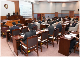 (2018.11.30.) 제272회 강릉시의회 제2차 정례회 제2차 본회의 대표이미지