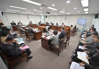 11월27일 제326회 강릉시의회 제2차 정례회 제2차 산업위원회 대표이미지