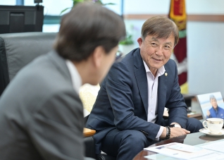 4월6일 강원도립대총장 접견 대표이미지