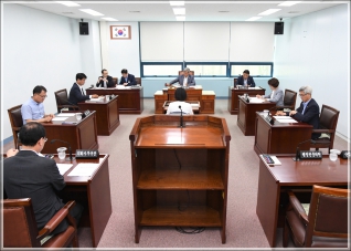 (2018.07.20.) 제268회 강릉시의회 임시회 제1차 의회운영위원회 대표이미지