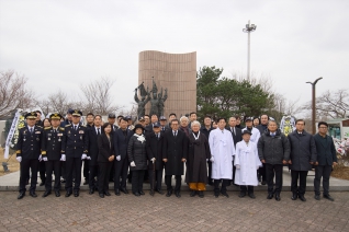 3월1일 3.1절 기념 헌화 및 참배(3.1독립만세운동기념탑) 대표이미지