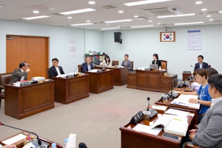 9월11일 제332회 강릉시의회 제1차 정례회 행정위원회 행정사무감사(2일차) 대표이미지