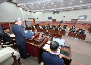 9월18일 제310회 강릉시의회 임시회 제2차 본회의 대표이미지