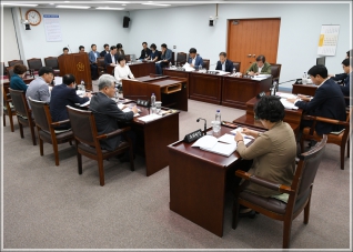 (2018.06.21.) 제266회 강릉시의회 임시회 내무복지위원회 대표이미지