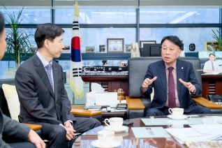 1월12일 접견(강릉에코파워 사장 조원균 부임인사) 대표이미지