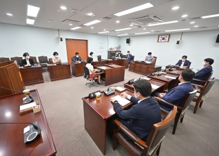 7월14일 제301회 강릉시의회 임시회 제1차 예산결산특별위원회