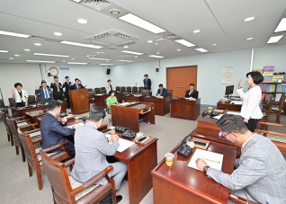 6월12일 제309회 강릉시의회 정례회 제1차 의회운영위원회