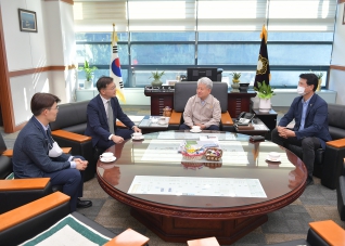 10월8일 한국은행 강릉본부장 접견 대표이미지