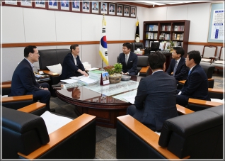 (2019.05.28.) 유승민 평창올림픽기념재단 이사장 예방 대표이미지