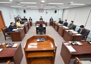 11월26일 제318회 강릉시의회 제2차 정례회 제1차 행정위원회 대표이미지
