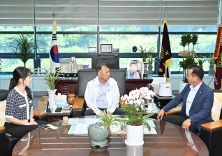 7월26일 한국임업후계자협회 도지회장 접견 대표이미지