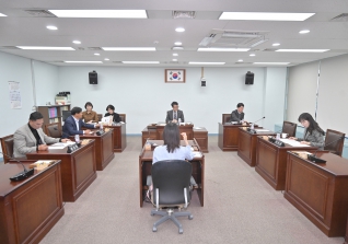 11월18일 제325회 강릉시의회 폐회중 제1차 의회운영위원회