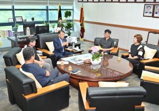 8월5일 강릉시 이통장협의회 임원진 접견 대표이미지