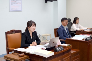 9월15일 제332회 강릉시의회 제1차 정례회 행정위원회 행정사무감사(4일차) 대표이미지