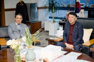 1월29일 라오스 노동복지 차관 의회 방문 대표이미지