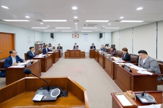 제333회 강릉시의회 임시회 행정위원회 대표이미지