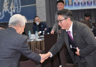 12월5일 한국청년지도자연합회 강릉시지회 회장단 이취임식 대표이미지