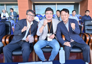 9월28일 강원도시군의장협의회 강원FC 홈경기 격려 대표이미지