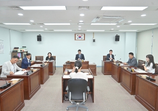 9월1일 강릉시의회 제1차 정례회 폐회중 제2차 의회운영위원회 대표이미지